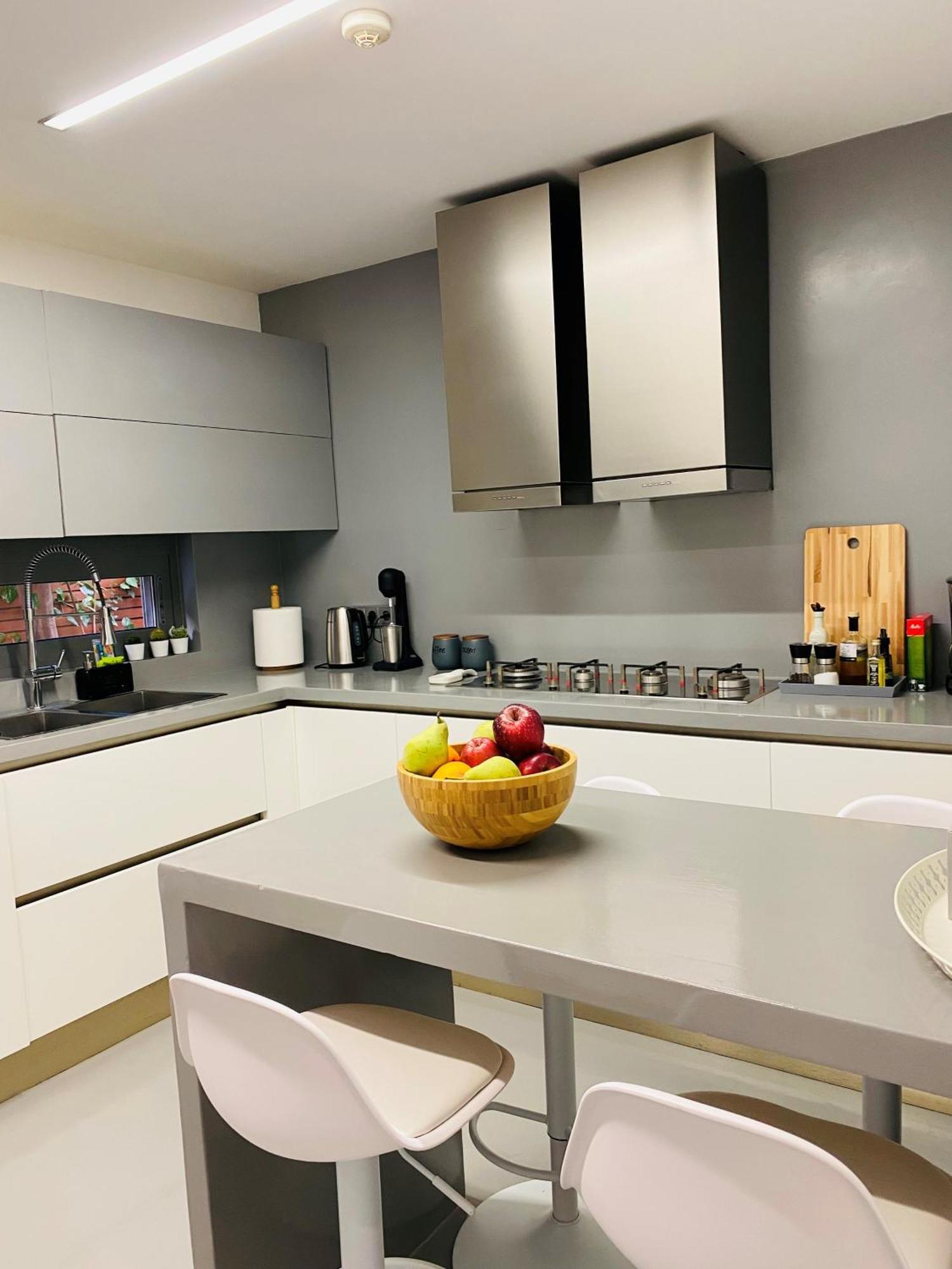 فيلا Elegant And Private Living By Neuvel أثينا المظهر الخارجي الصورة